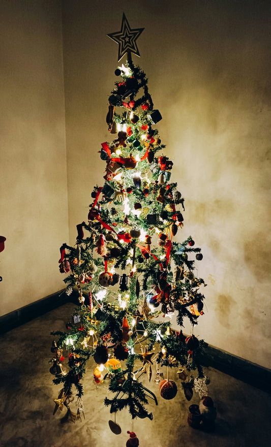 The Symbolism of the Real Christmas Tree and Its Meaning in the UK