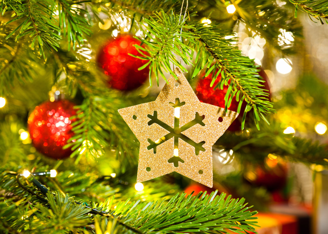 5 DIY Ornaments to Decorate Your Non-Drop Christmas Tree