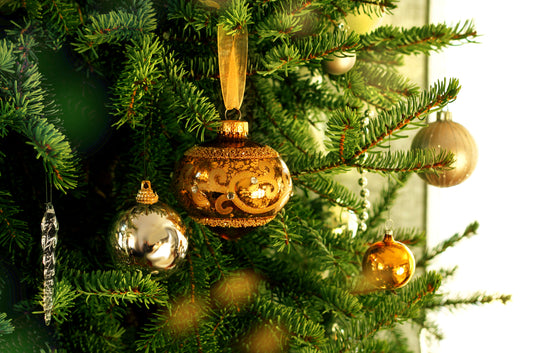 Vintage-Inspired Christmas Trees: How to Create a Retro Look